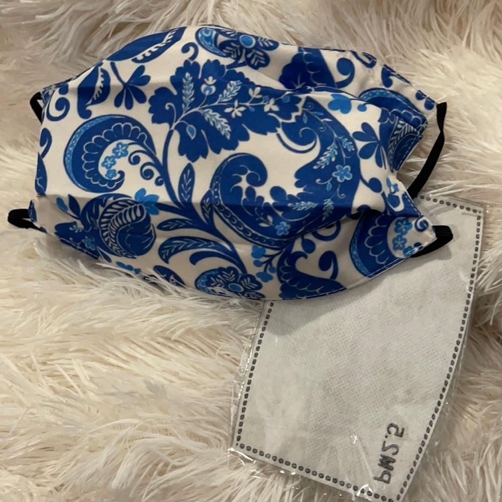 New women’s beautiful face mask